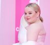 "C'est une camisole ?", "Catastrophique", "Hyper moche" : cette actrice de Bridgerton suscite la controverse avec ce look sur le tapis rouge