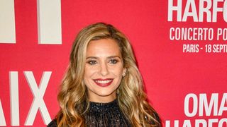 "Elle sait très bien qui je suis" : pourquoi Clara Morgane “n’a jamais rien caché” à sa fille de 9 ans et refuse les tabous
