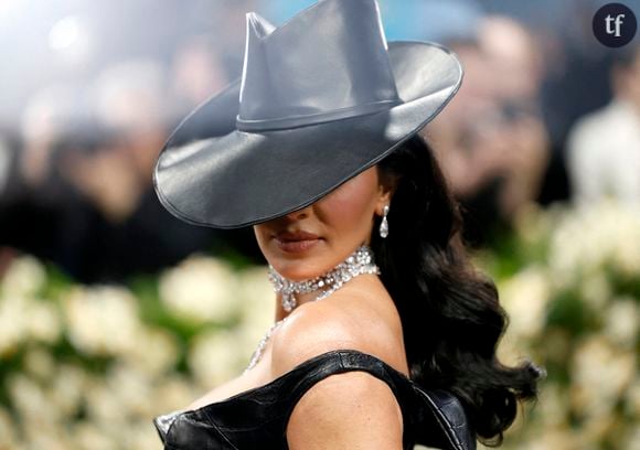 Dix personnes sont jugées pour leur participation au "casse" dont l'Américaine a été victime en 2016.