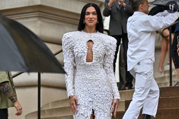 Des vacances bien méritées pour celle qui a terminé, le 6 décembre dernier, le Radical Optimism Tour après un an et demi de concerts à travers le monde. Dua Lipa a en effet conclu avec trois dates à Mexico City et 92 shows au total.