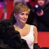 Argent, santé, carrière : Sharon Stone se confie sur les désastres de sa vie suite à son AVC, et ça en dit long sur le validisme déplorable de Hollywood