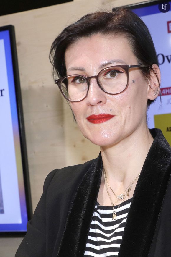 A Konbini, elle développe son manifeste, à retrouver en librairies, et qu’elle mot ainsi en mots : “Aux yeux des gens quand tu es une putain, tu ne peux pas devenir mère, dès que tu dévoiles ton corps, ça vient annihilier tout le reste, du cinéma à la mode, partout !”