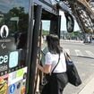 "Scandaleux" : une jeune femme refoulée d'un bus à cause de sa tenue jugée "trop courte"