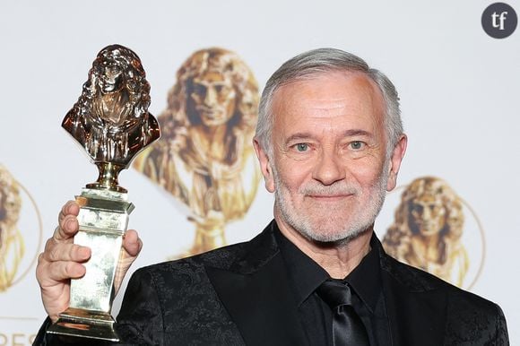 Francis Huster avait déjà raconté cet épisode traumatisant dans son livre "N’abandonnez jamais ne renoncez à rien" (Ed. Le Cherche Midi), publié en 2017.