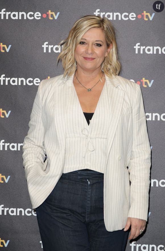 Flavie Flament en 2024 dévoilait l'espace d'un selfie ses fesses sur Instagram. Terrafemina lui avait consacré un éloge suite à cette initiative très culottée.