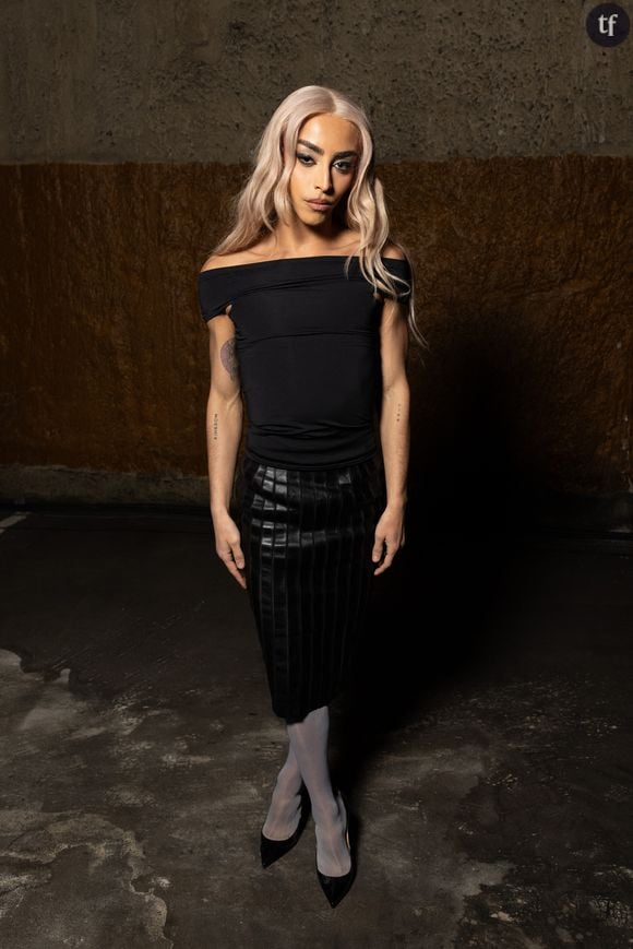 “Je suis un maghrébin homosexuel et j’ai une perruque”, se réjouit Bilal Hassani, face au racisme et à l’homophobie des internautes