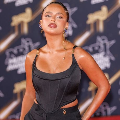 “Je me faisais DM par tous les footballeurs” : cette influenceuse se rappelle l’hypersexualisation qu’elle a subi à seulement 14 ans