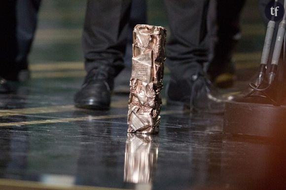Carine Tardieu pour L'Attachement, Dominik Moll pour Dossier 137, Stéphane Demoustier pour L'Inconnu de la Grande Arche, Richard Linklater pour Nouvelle Vague, Hafsia Herzi pour La Petite Dernière. Voici pour les metteurs en scène nommées au César de la meilleure réalisation cette année. Et oui, vous le constaterez suivant un rapide calcul : il y a bien non pas une, mais deux femmes cinéastes nommées dans cette catégorie.
