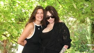 "On s'est donnés tous les deux" : Béatrice Dalle révèle les coulisses hyper sulfureux de ce film culte, "le plus fiévreux des années 80"