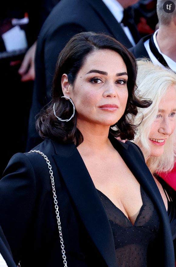 Lola Dewaere dénonce le body shaming et s'affiche en bikini sur Instagram pour clouer le bec des haters sexistes.