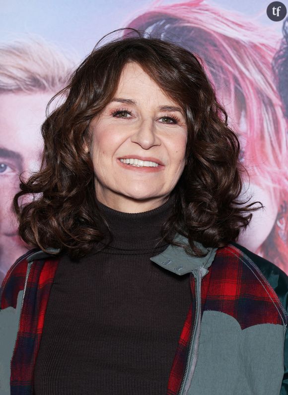 Enormes doutes, grosses galères d'actrice débutante, lourdes introspections, dépression... Progressivement, Valérie Lemercier comprend lors des prémices de sa carrière qu'elle doit agir pour soulager sa santé mentale, traiter ses névroses et son mal-être. D'où le choix du centre de psychiatrie. Et cela, elle en garde étonnamment de bons souvenirs.