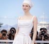 Sur le web, les fans sont outrés par sa mise au ban, alors même que la comédienne elle-même a déjà exprimé son envie d'incarner le personnage fictif.