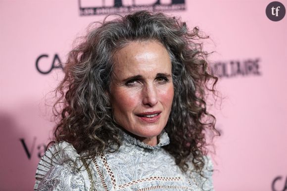 Les femmes sexas, exclues d'Hollywood ? C'est en tout cas ce que dénonce Andie MacDowell dans une nouvelle et rare prise de parole. La mère de Margaret Qualley, demeurée iconique pour toute une génération grâce à Quatre mariages et un enterrement, fustige aujourd'hui l'âgisme qui sévit dans l'usine à rêves.