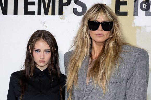 "Humiliant", "gênant" : à 52 ans, Heidi Klum ose le combo naked dress et grillz, mais se fait violemment clasher par les fashionnistas d'Internet