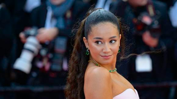 "Moins de 1% de mannequins grande taille" : Lena Situations regrette le retour de la maigreur dans les défilés de mode
