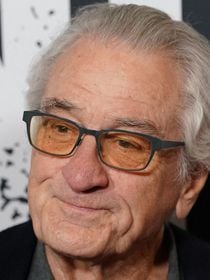 "Il a perdu son fils à cause du virus woke" : la fille de Robert De Niro fait son coming out trans mais subit la haine