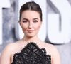 Depuis la sortie de la saison 2 de la série, Abby suscite à nouveau le débat, et c'est l'actrice Kaitlyn Dever qui en pâtit.