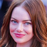 "Mais qu'est-ce qu'elle a fait ?" : Emma Stone méconnaissable, son nouveau look fait rager les machos