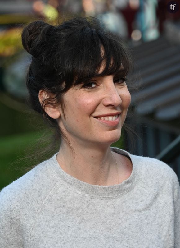 En 2022, l'humoriste Ary Abittan était accusé de violences sexuelles par plusieurs femmes, puis placé en garde à vue. Le 2 novembre 2021, le comédien était effectivement mis en examen pour viol, puis placé sous contrôle judiciaire, après une garde à vue de 48 heures, accusé d'avoir agressé sexuellement une jeune femme de 23 ans, avec qui il entretenait une relation depuis quelques mois. Des témoignages ont également été recueillis émanant d'autres femmes. Trois plus tard, cette affaire se concluait par un non-lieu.