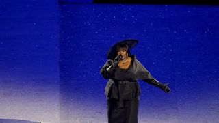 "Vous n'êtes pas prêts" : cette grande chanteuse française dénonce “l’effacement des femmes noires” aux JO et ça fait (forcément) réagir