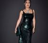 Salma Hayek comme tant d'icônes a décidé d'assumer son âge, à l'approche de la soixantaine. Plus resplendissante que jamais, le sex symbol culte des années 90 revendique avec fierté ses mèches grises sur le tapis rouge. Red carpet où elle devient malgré elle une égérie argentée.