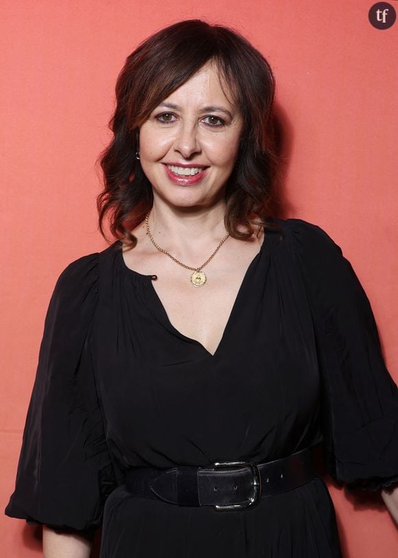 “Bertrand Cantat a détruit ma famille”, dénonce Valérie Bonneton dans son hommage à Marie Trintignant, victime de féminicide