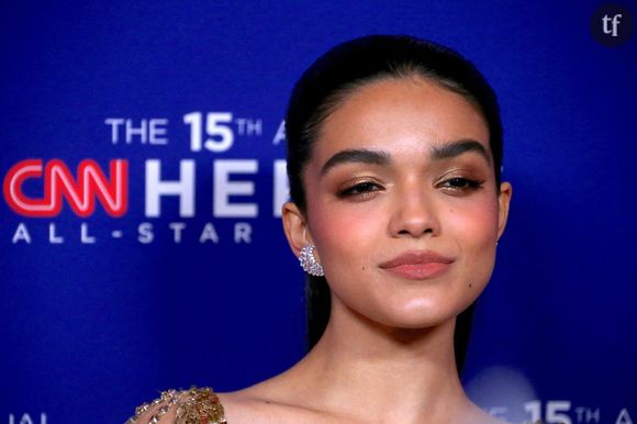 La plus célèbre mannequin du monde ayant cette semaine arboré un look identique...