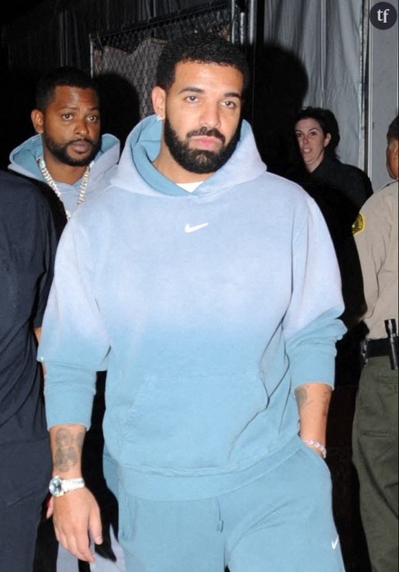 Au mois de janvier 2024, Drake a poursuivi sa propre maison de disques, Universal Music Group - qui représente également Lamar - pour diffamation à propos de "Not Like Us".