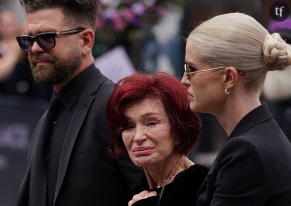 Pour leur première apparition publique depuis le décès d’Ozzy Osbourne, le 22 juillet dernier, Sharon et Kelly Osbourne ont fait énormément parler d’elles sur les réseaux sociaux, mais pas forcément pour la raison que vous pensez.