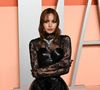 Lorsque Lisa des Blackpink, a monté les escaliers du musée, habillée en Louis Vuitton, les internautes ont été interpellés par un détail de sa tenue.
