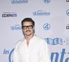 Pedro Pascal dans une romance gay ? A l'instar de toute une génération d'acteurs sex symbol, de Paul Mescal et Josh O Connor, il semblerait que le comédien accepte de sortir de sa zone de confort en incarnant un personnage homosexuel. Et ce, en prenant la relève d'un confrère tout aussi célèbre, brillant, et Oscarisé : Joaquin Phoenix.
