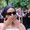 "C'est dur de s'épiler ?" : Cette chanteuse assume ses poils en pleine Fashion Week mais subit les critiques des internautes