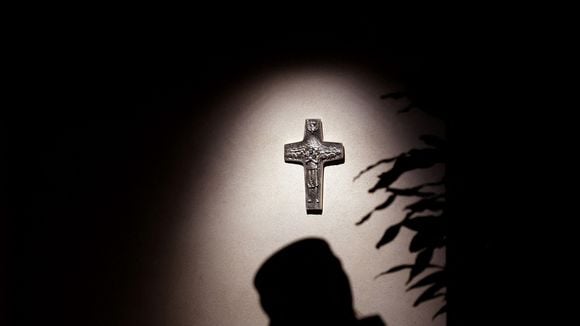 Succession du pape François : accusé d'agression sexuelle, la présence d'un cardinal fait polémique