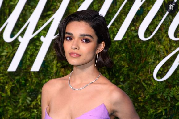 Hélas, les misogynes sont de sortie. Et commentent abondamment son physique. "On est sur Only Fans là ?", "Pourquoi être complètement à poil ?", "Elle a oublié ses fringues", "Se sexualiser à ce point, je comprends pas", "Tu n'as pas de t shirt Rachel ?", "Rentre chez toi meuf", "S'objectifier comme ça quand on est une femme"... lit-on.