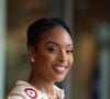 "Je suis et je resterai Miss France toute ma vie (...) Que vous soyez contents ou non cette écharpe m'appartiendra toute ma vie", a-t-elle conclue avec force.