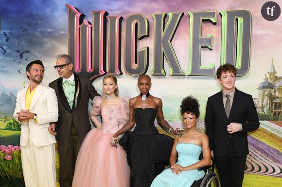 Ethan Slater et Ariana Grande se sont rencontrés en 2022 sur le tournage de Wicked.