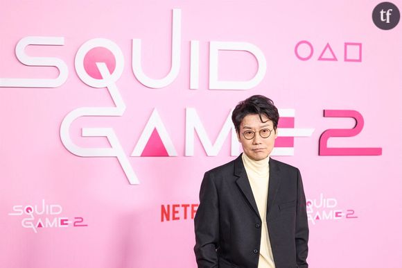 C'est ce que le showrunner Hwang Dong-hyuk, réalisateur et scénariste, déplore en interview : "Au début, je pensais caster un acteur transgenre. Mais lorsque nous avons fait nos recherches en Corée, il n’y avait presque aucun acteur ouvertement trans, ouvertement gay..."