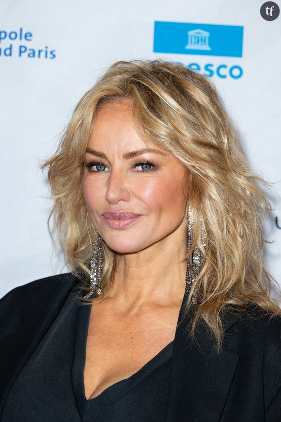 Sur la Toile, les fans lui ont fait des compliments : "cette beauté époustouflante", "Quelle classe naturelle, incroyable"