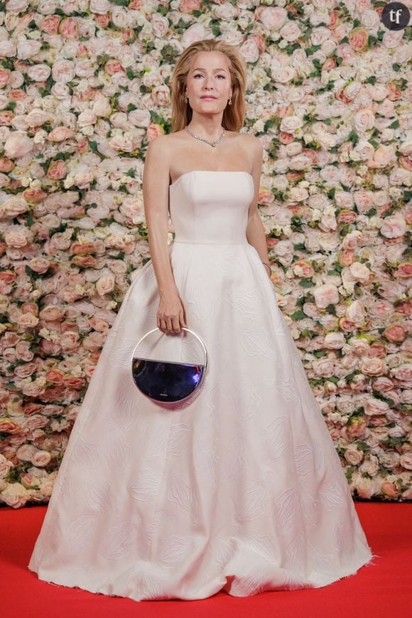 Avant d'épiloguer, toujours aussi emblématique aux yeux des millions de spectateurs nostalgiques : "Assumer son âge, c’est refuser de disparaître.”.