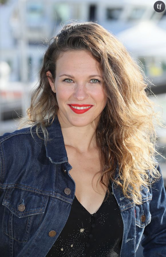 Sexualisée par des porcs à 19 ans : Lorie commente une vieille interview scandaleusement misogyne