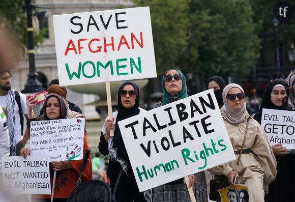 En Afghanistan, les femmes n'ont désormais plus le droit... de chanter