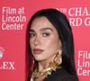 "La femme la plus sexy du monde" : Dua Lipa enflamme Instagram en se déhanchant dans une robe qui dévoile sa chute de reins