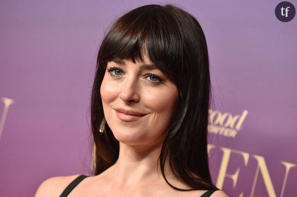 « Toute sa tête a changé ! » : Dakota Johnson accro à la chirurgie esthétique ? Sa transformation physique avant/après est drastique