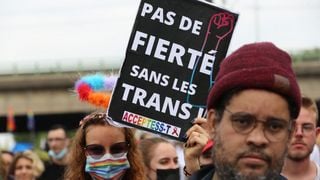 Les politiciens anti-transgenres ont plus de risques de perdre une élection, affirme une enquête (désolé, J.K Rowling)