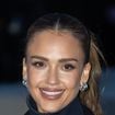 “Elle ne vieillit pas”, “elle est si belle” : ce sex symbol iconique fête ses 44 ans et rend fous les internautes