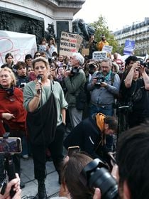 "Une auto-stoppeuse qui se fait violer n'a que ce qu'elle mérite" : cette archive télé des années 70 montre comment on traitait les victimes à l'époque