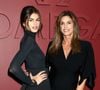 Présente au 49e festival international du film de Toronto le 13 septembre dernier, la fille de Cindy Crawford et de Rande Gerber décidait de rendre hommage à sa mère, en enfilant une robe qu'elle avait porté plus de 30 ans auparavant, en 1993.