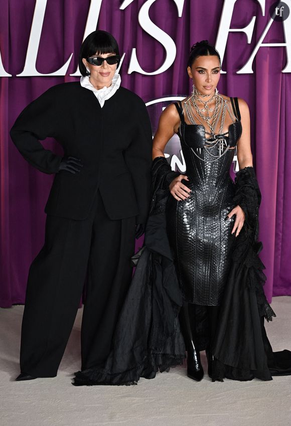 "Incroyable !", "Comment c'est possible ?" : Kris Jenner méconnaissable à 70 ans, elle choque Internet avec son nouveau visage