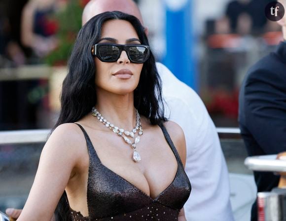 "Ce ne sont pas des jouets pour des enfants !" : Kim et Khloé Kardashian épinglées pour leurs cadeaux de Noël, les internautes sont furax