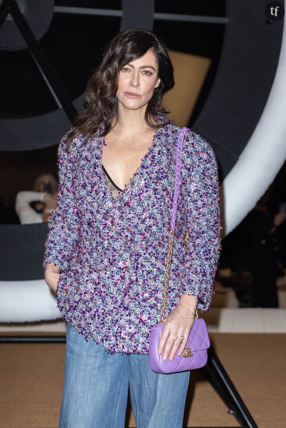 Anna Mouglalis incarne au théâtre les écrits d'Ovidie et défend ses convictions : la grève du sexe comme acte militant. Et moyen féministe de dénoncer le patriarcat. La nouvelle divise, scandalise. Pourtant, c'est un grand classique des luttes historiques.